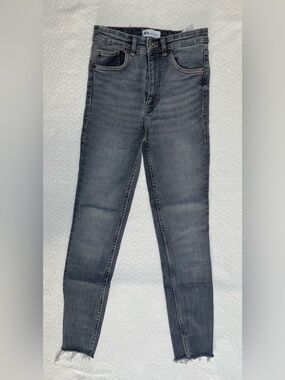 Zara Gray Skinny Jeans